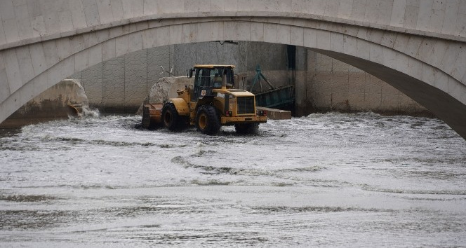 Keçiören Gümüşdere’de bahar temizliği