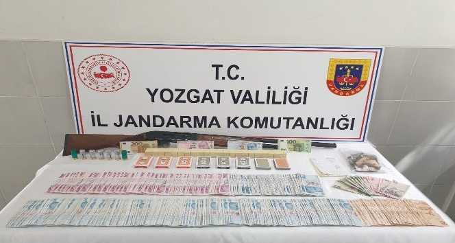 Yozgat’ta bağ evinde kumar oynayan 10 kişiye para cezası