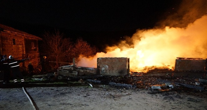 Kastamonu’da feci yangın: 2 ölü, 1 yaralı