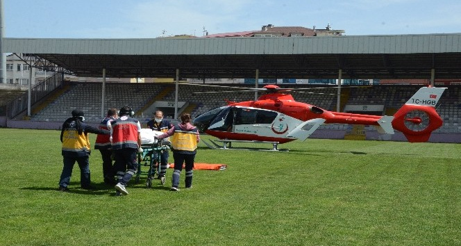Ambulans helikopter, iş kazasında yaralanan işçi için havalandı