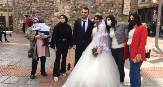 Gelinlik giyme hayali, evlenip çocuk sahibi olduktan sonra gerçek oldu