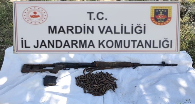 Mardin’de teröristlere ait keskin nişancı tüfeği ele geçirildi