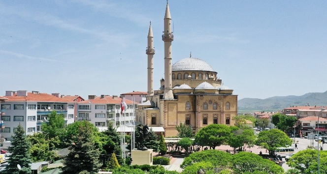 Kırşehir’in Kaman ilçesinde vatandaşlar orucu geç açtı