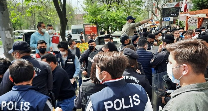 Beşiktaş’ta eylemcilere polis müdahalesi