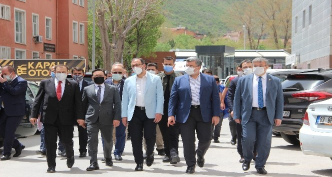 Bakan Kasapoğlu Afyonkarahisar’da değerlendirme toplantısına katıldı