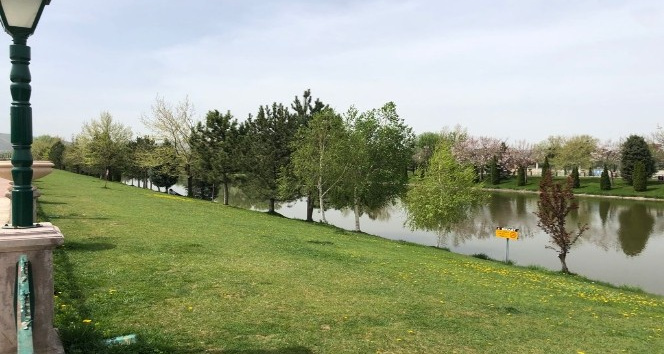 Tam kapanma Sümer Park’taki insan yoğunluğunu bitirdi
