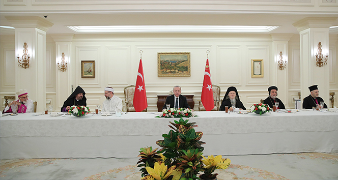 Cumhurbaşkanı Erdoğan, azınlık cemaat liderleri ile iftarda bir araya geldi