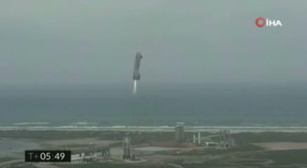 SpaceXin uzay mekiği Starshipin prototipi 5. denemede başarılı şekilde yere indi