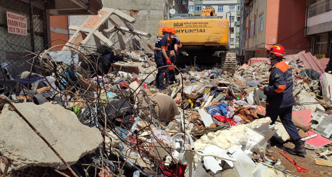 Zeytinburnu'nda yıkılan binanın yapı ruhsatının bulunmadığı ortaya çıktı
