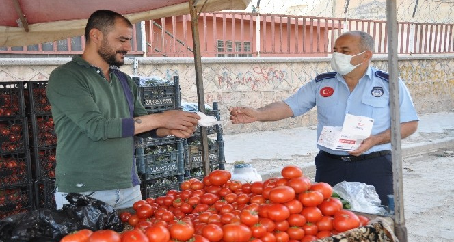 Mardin’de pazar yerleri açıldı esnaf da vatandaş da sevindi