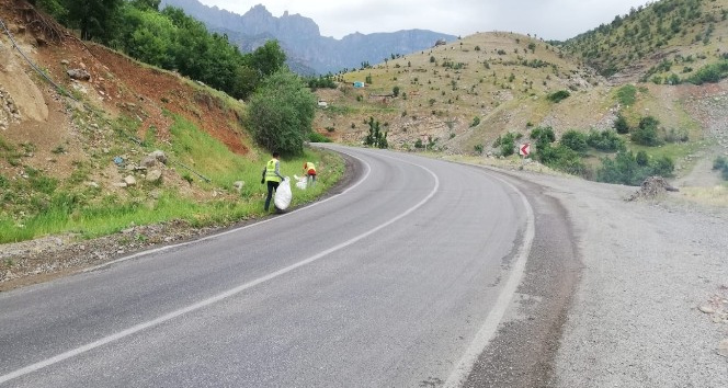 Şenoba Belediyesi’nin temizlik çalışmaları sürüyor