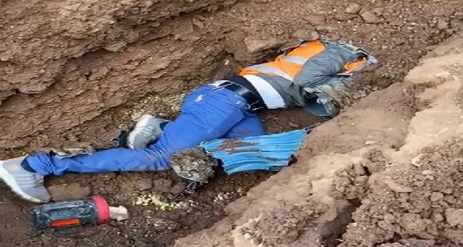 Bingöl’de kuzu menfeze girdi, itfaiye ekipleri kurtardı