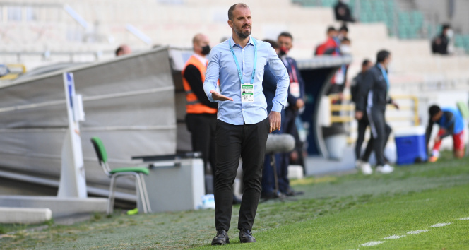 Bursaspor Teknik Direktörü Mustafa Er: &#039;Oyuncularımız Avrupa kulüplerinin radarına girdi&#039;