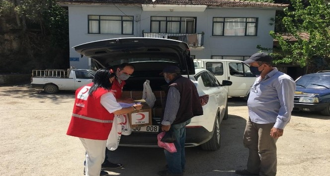 Türk Kızılay Mudanya’da 150 aileye yardım ulaştırdı