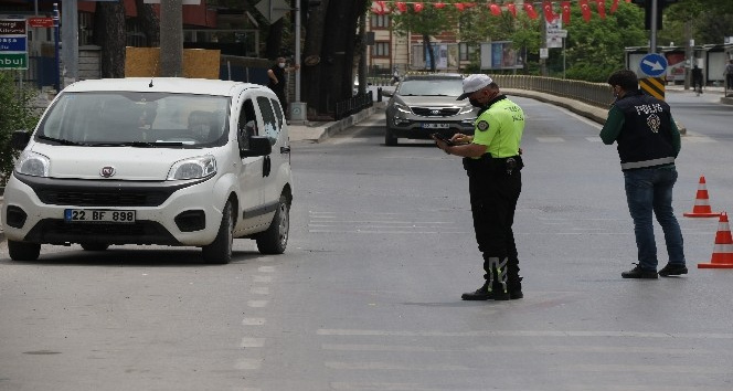 Edirne’de 17 günlük tam kapanma kısıtlanmasında sessizlik hakim