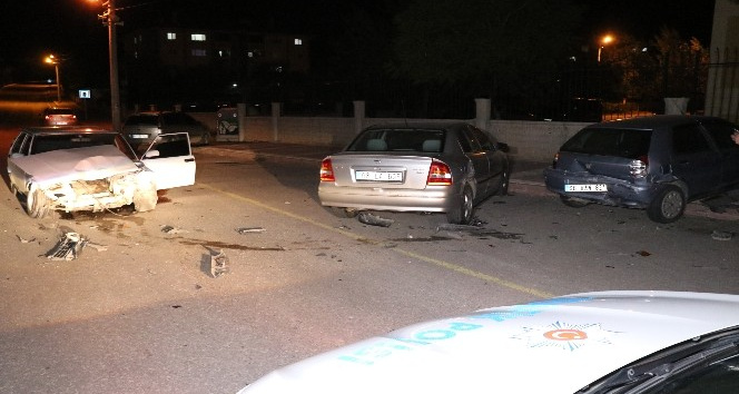 Aksaray’da 5 araçlı trafik kazası: 1 yaralı