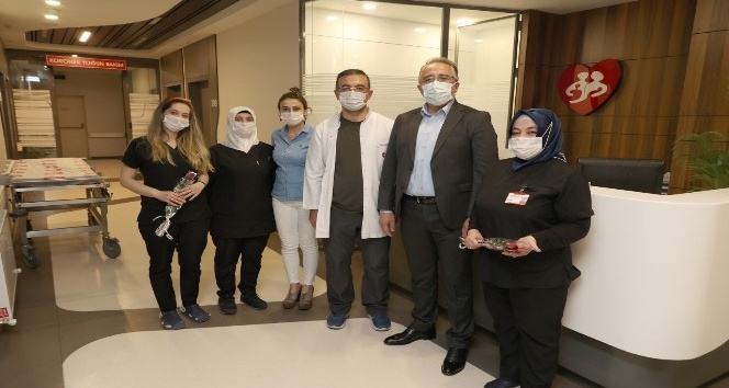 Başkan Savran, hemşireleri unutmadı