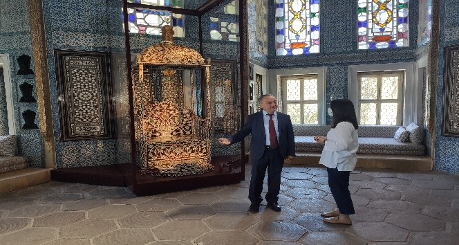 "Arife Tahtı" Topkapı Sarayı Revan Köşkü’nde sergilenmeye başlandı