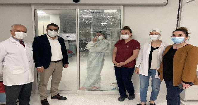 Medicana Sivas Hastanesi Dünya Hemşireler Gününde personellerini unutmadı