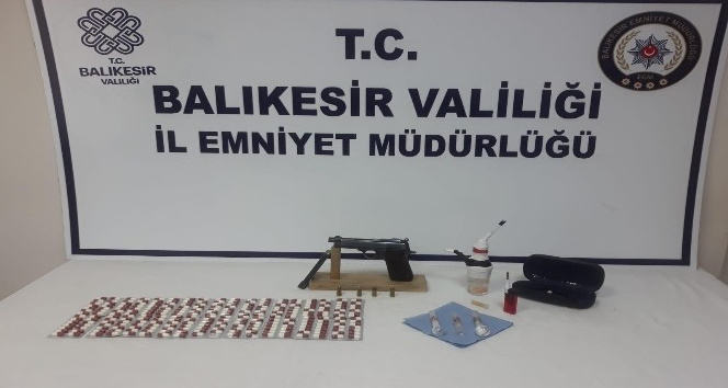Balıkesir’de polisten 21 şahsa gözaltı