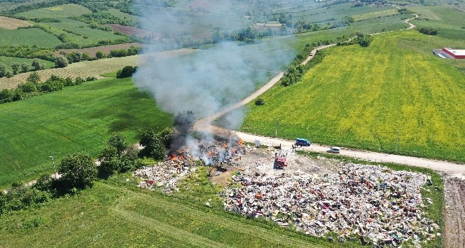 Çöplük yangını korkuttu