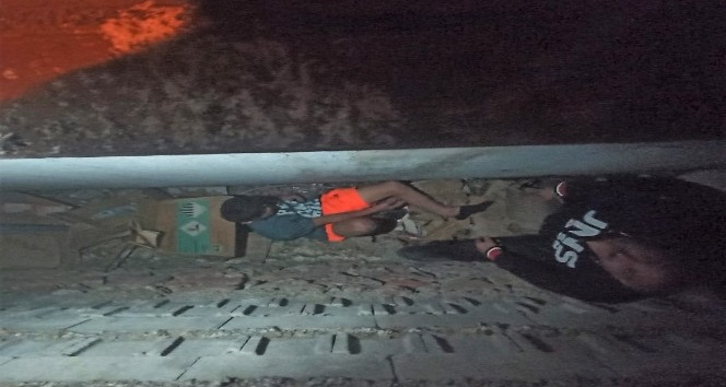 İnşaat boşluğuna düşen çocuk kurtarıldı