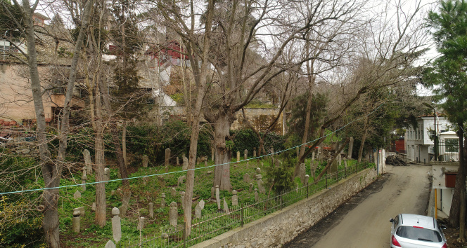 İstanbul’un İlk Müslüman Mezarları çalınıyor