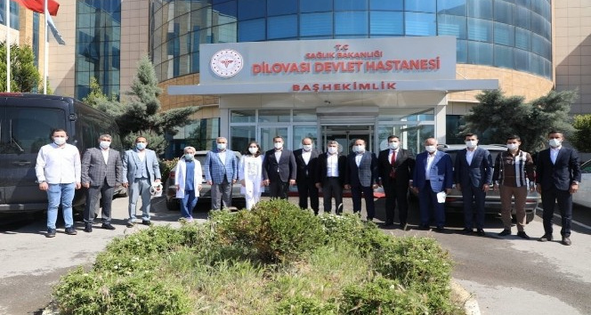 Başkan Şayir, sağlıkçılarla bayramlaştı