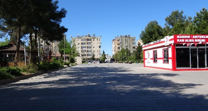 Mardin’de kısıtlama nedeniyle bayram coşkusunun yerini sessizlik aldı