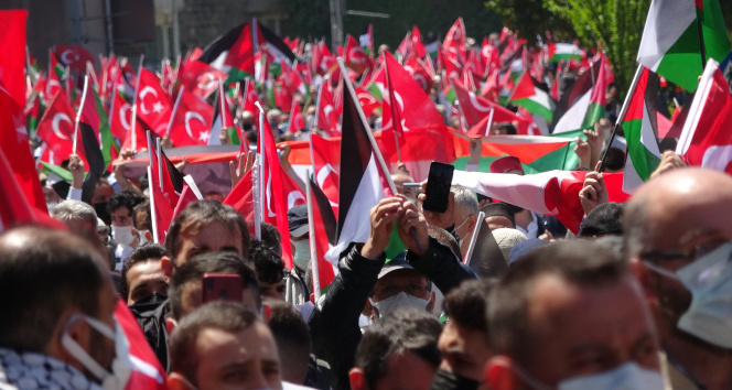Trabzon&#039;da vatandaşlar Filistin&#039;e destek için yürüdü
