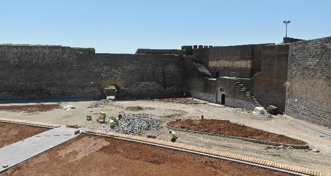 Diyarbakır’da Keçi Burcu’ndaki çalışmalarda sona yaklaşıldı