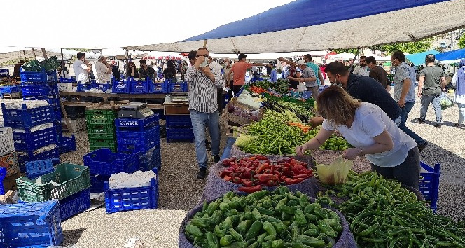 Karabük’te pazar yerleri geniş tedbirler altında ikinci kez açıldı