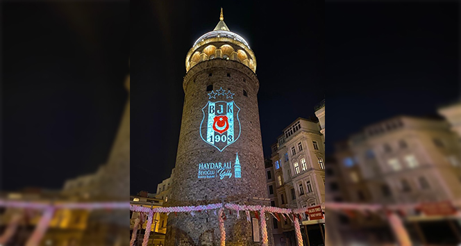 Galata Kulesi&#039;ne Beşiktaş arması yansıtıldı