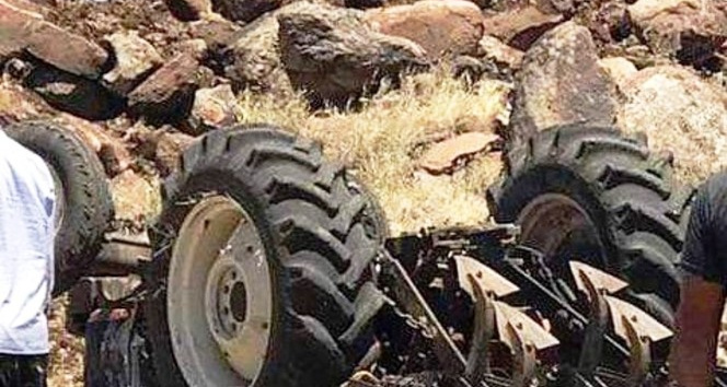 Şanlıurfa’da devrilen traktörün altında kalan çiftçi öldü
