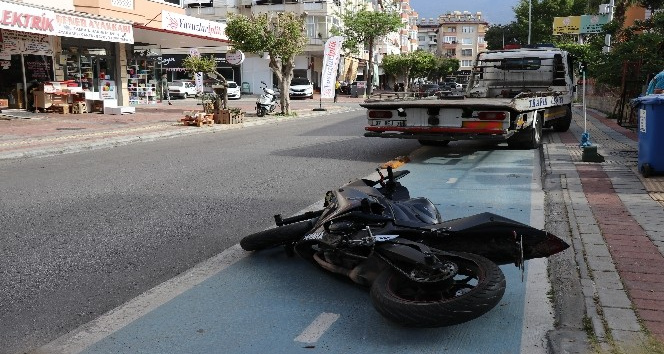 Alanya’da köpeğe çarpan motosikletli genç 21 gün sonra hayatını kaybetti