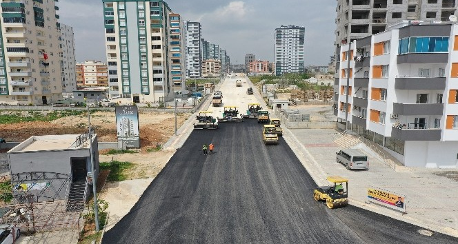 Büyükşehir Belediyesi, Tarsus’ta yol çalışmalarına devam ediyor