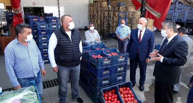 Vali Yılmaz: "Sırası gelen vatandaşlarımız aşılarını mutlaka olmalı"