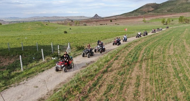 Bu köyde traktörlerin yerini ATV’ler aldı