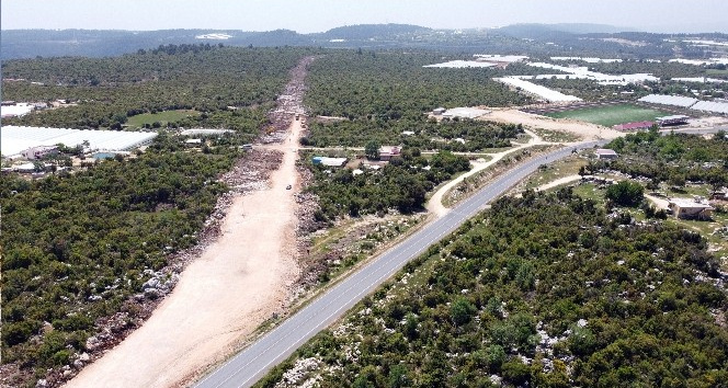 Erdemli Ayrancı yolunda yeni güzergah çalışmaları sürüyor