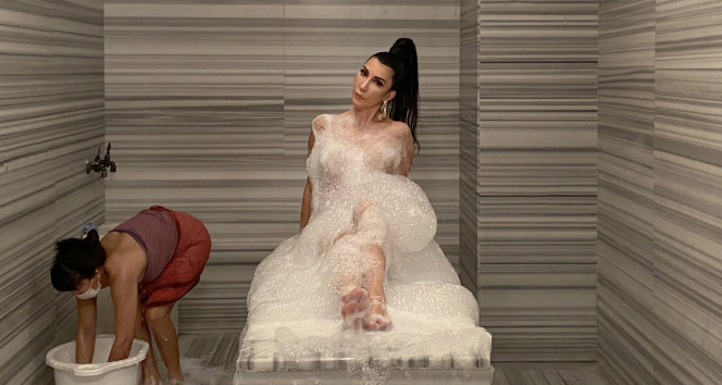 Hande Yener yine çok iddialı!