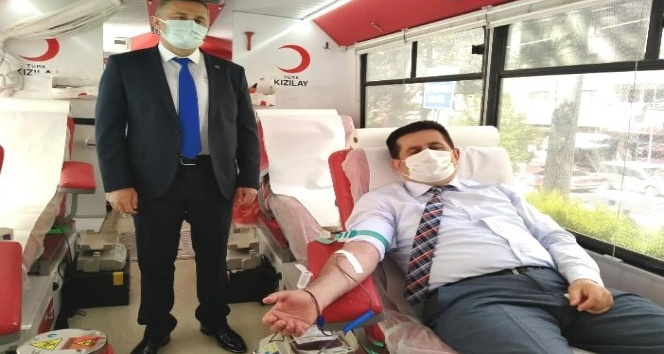 19 Mayıs’ı kan vererek kutladılar