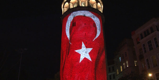 19 Mayıs, Galata Kulesi’ne yansıtılan slayt ile kutlandı