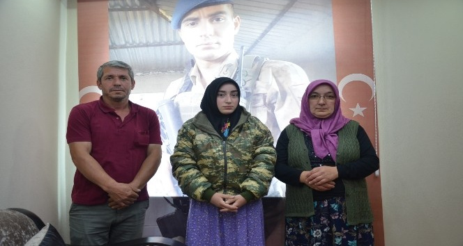 Şehidin hatıralarını odasında yaşatıyorlar