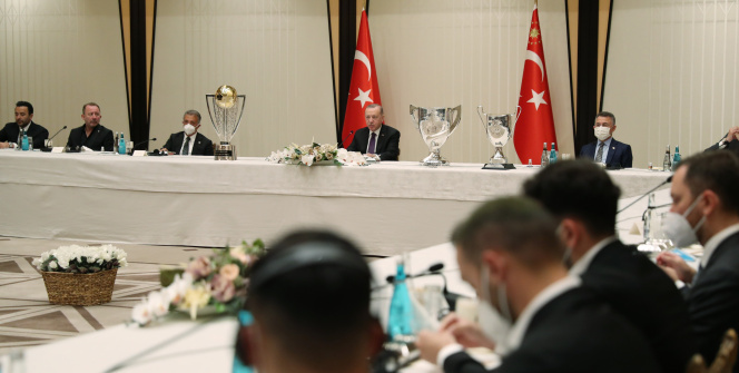 Cumhurbaşkanı Erdoğan, Beşiktaş Futbol Takımı'nı kabul etti