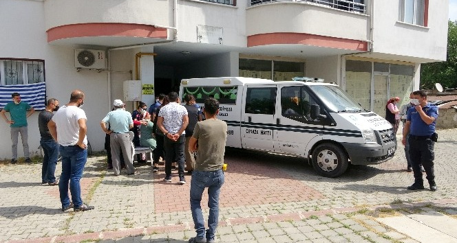 5. kattan havalandırma boşluğuna düşerek hayatını kaybetti