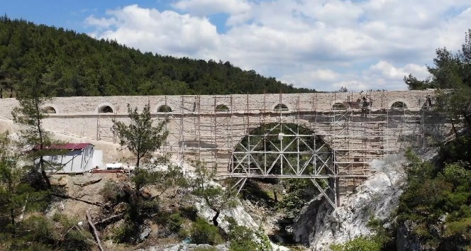 (Özel) 5 bin yıllık Troya Kenti’ne su taşınmasını sağlayan kemerin restorasyonu tamamlanmak üzere