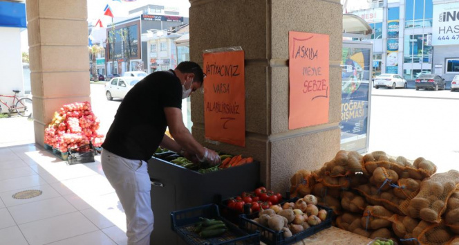 Bu da askıda meyve ve sebze