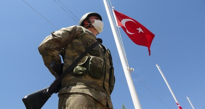 Bingöl’de 28 yıl önce haince şehit edilen 33 asker törenle anıldı