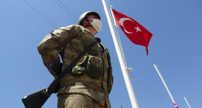 Bingöl’de 28 yıl önce haince şehit edilen 33 asker törenle anıldı