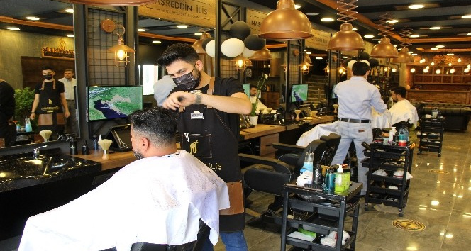 Mardin’in tek erkek güzellik merkezi taleplere yetişmeye çalışıyor